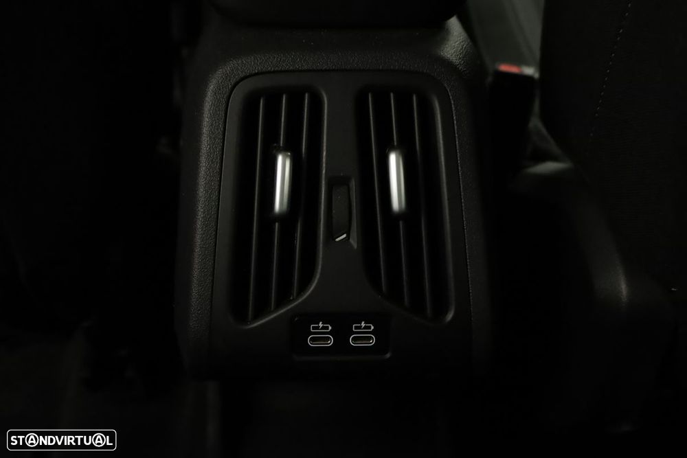 BMW 218 Active Tourer i Auto - 23