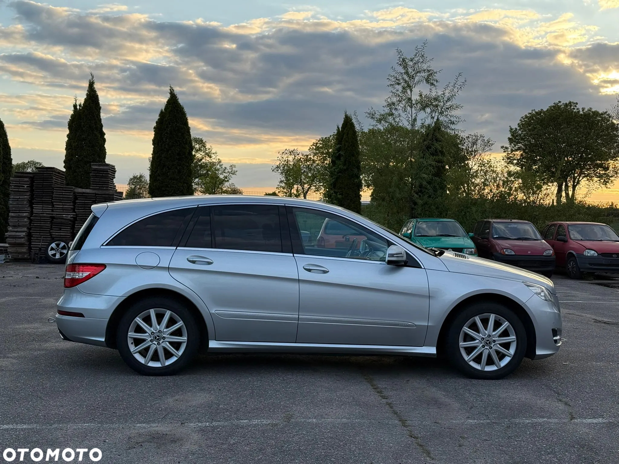 Mercedes-Benz Klasa R 350 CDI L DPF 4Matic 7G-TRONIC - 12
