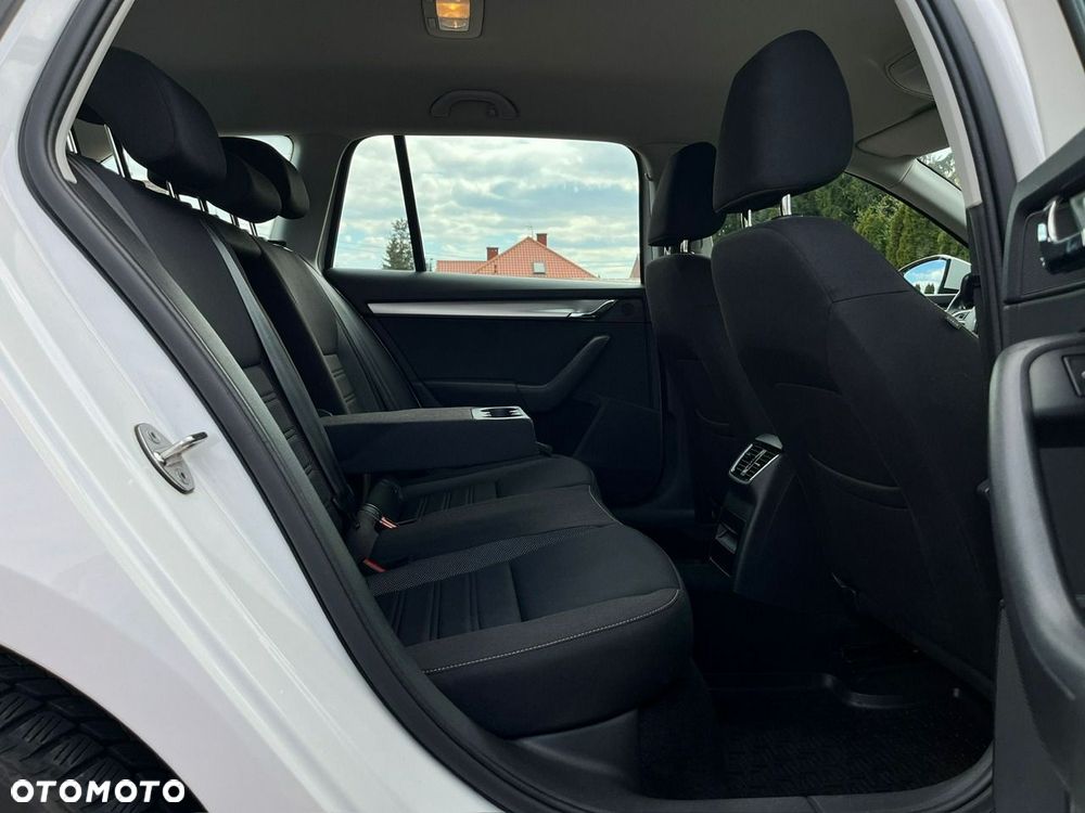Skoda Octavia 1.6 TDI Ambition - 37