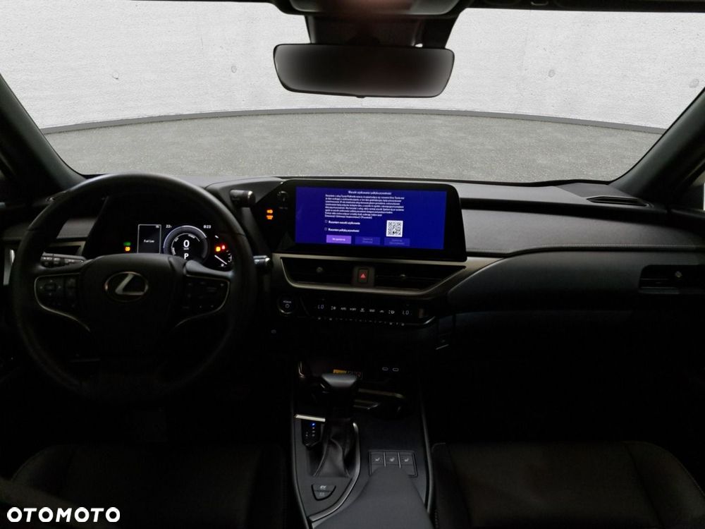 Lexus UX - 9