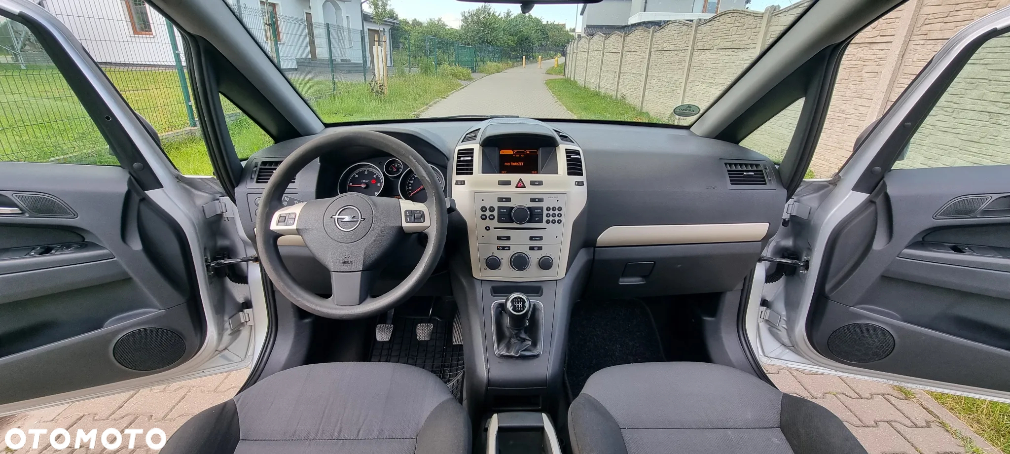 Opel Zafira - 22