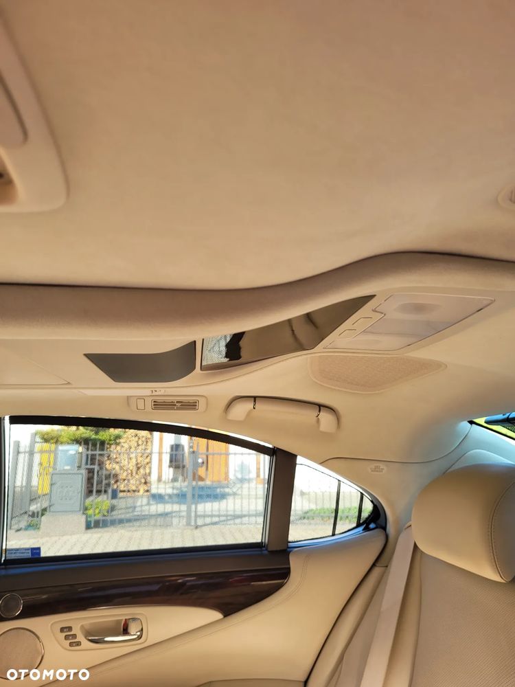 Lexus LS 460 Superior - 23