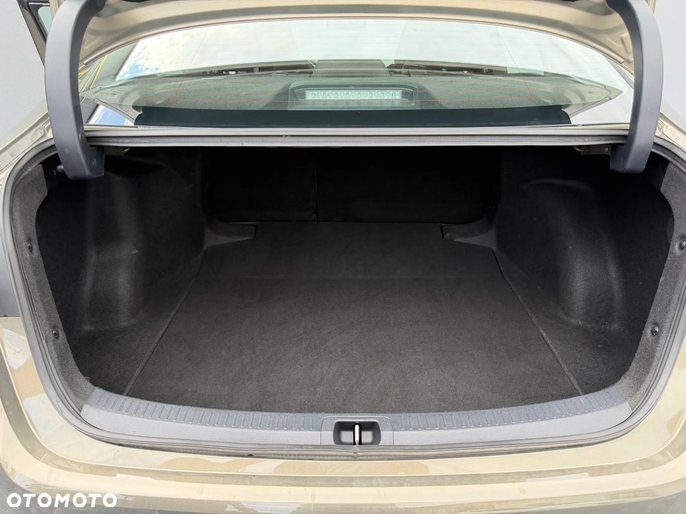 Toyota Corolla 1.5 Comfort - 26