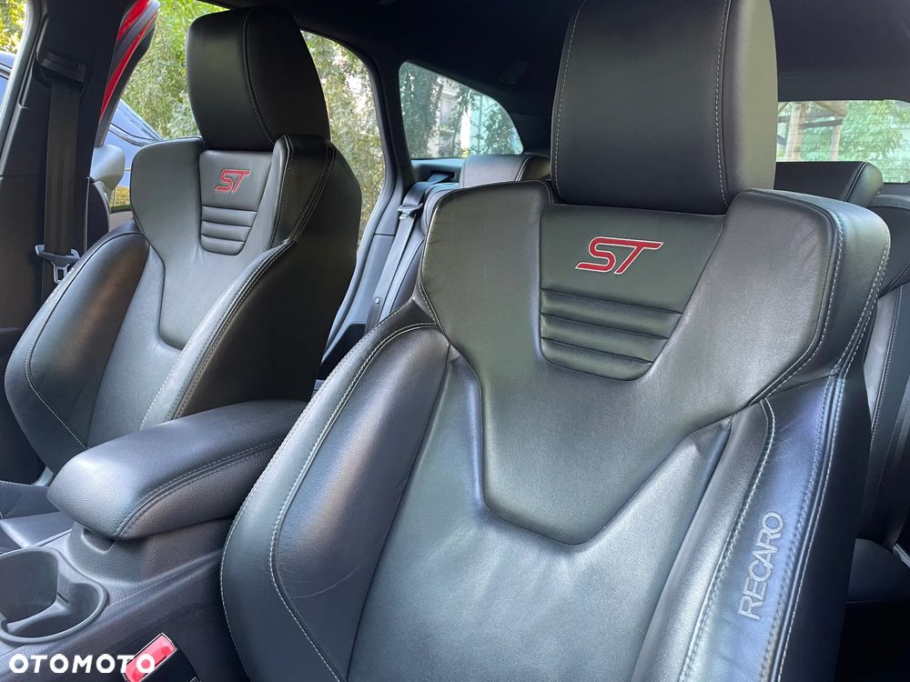 Ford Focus ST - 6
