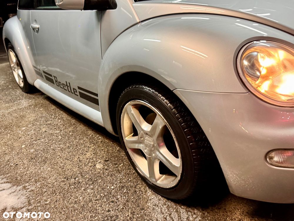 Volkswagen New Beetle 1.6 United - 6