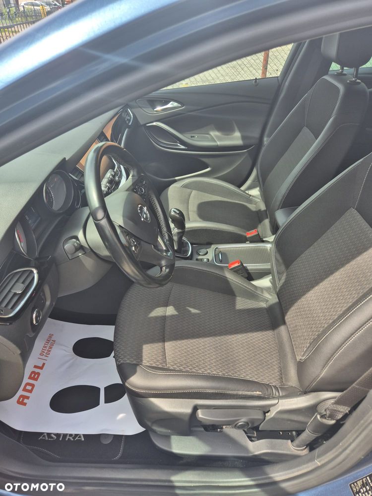 Opel Astra - 16