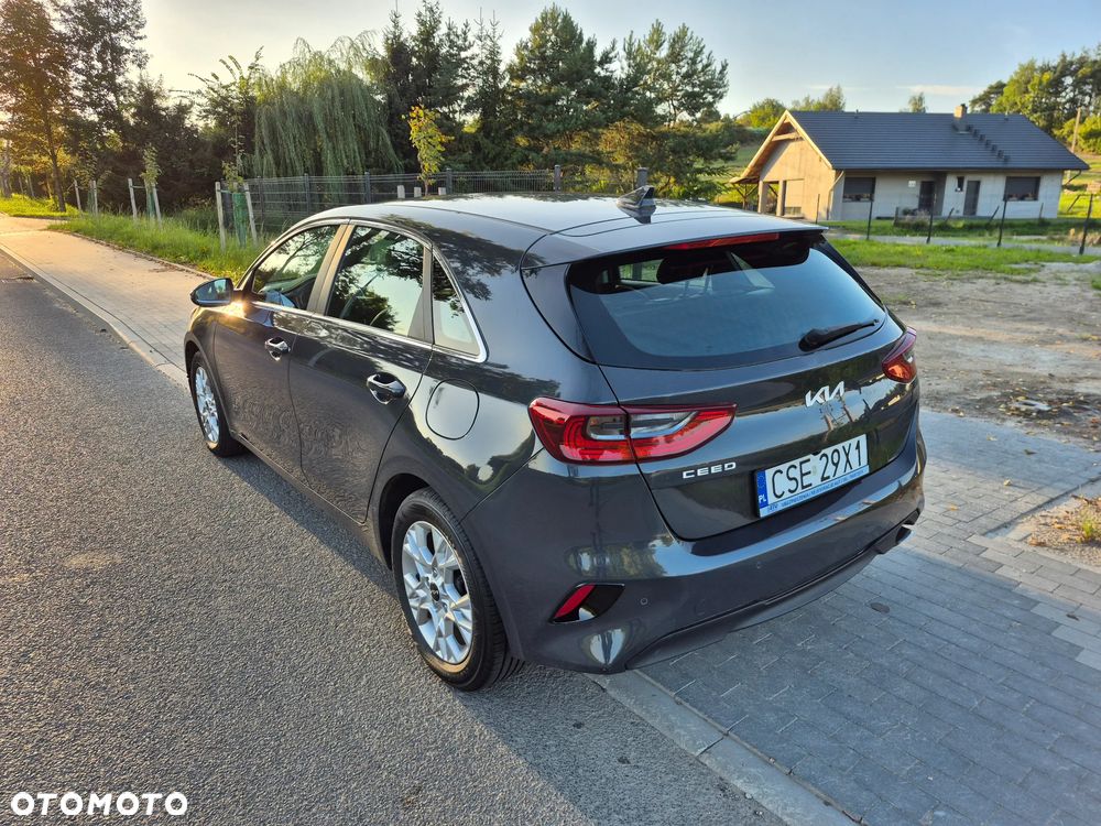Kia Ceed - 9
