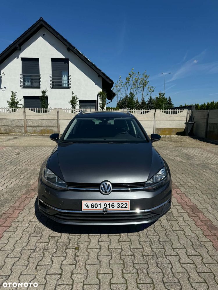 Volkswagen Golf - 2