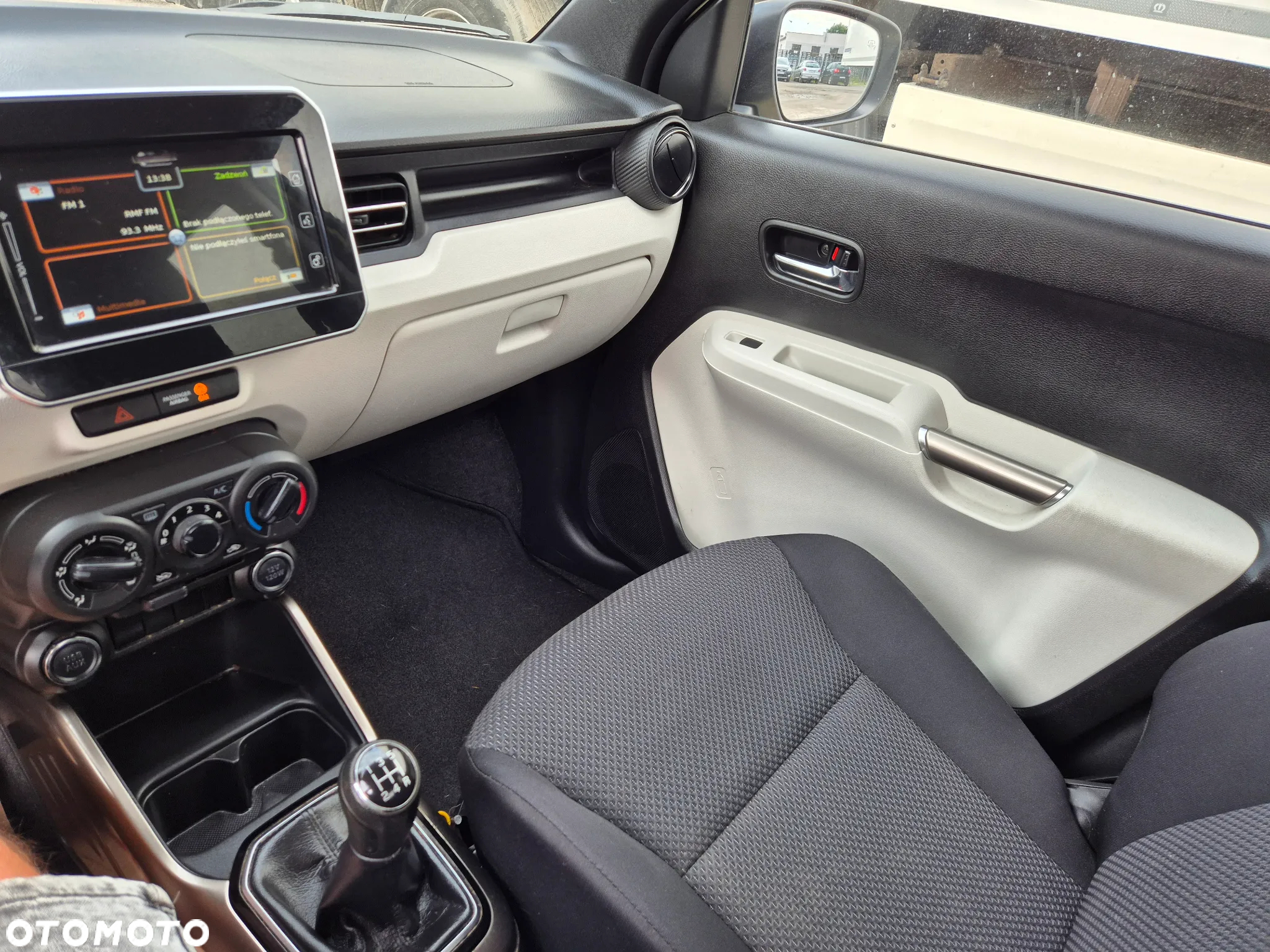 Suzuki Ignis 1.2 Premium - 18