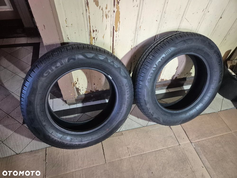 Opona BUS Giti 205/70 R17C - 1