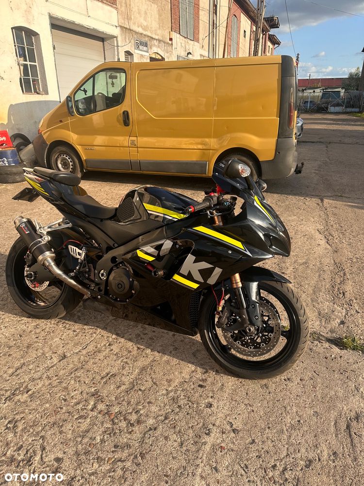 Suzuki GSX-R - 7