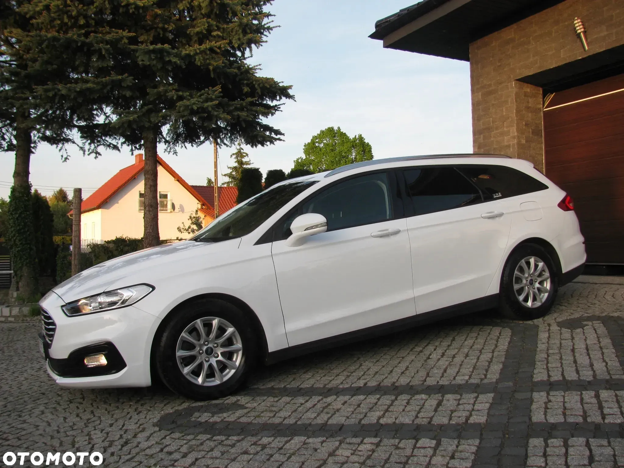 Ford Mondeo - 4