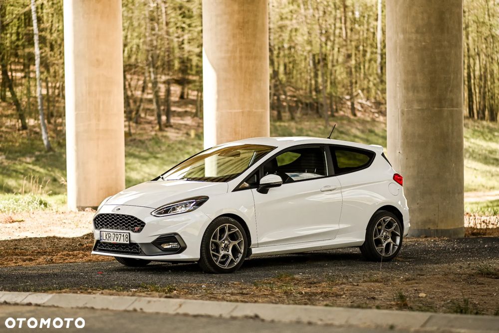 Ford Fiesta - 3