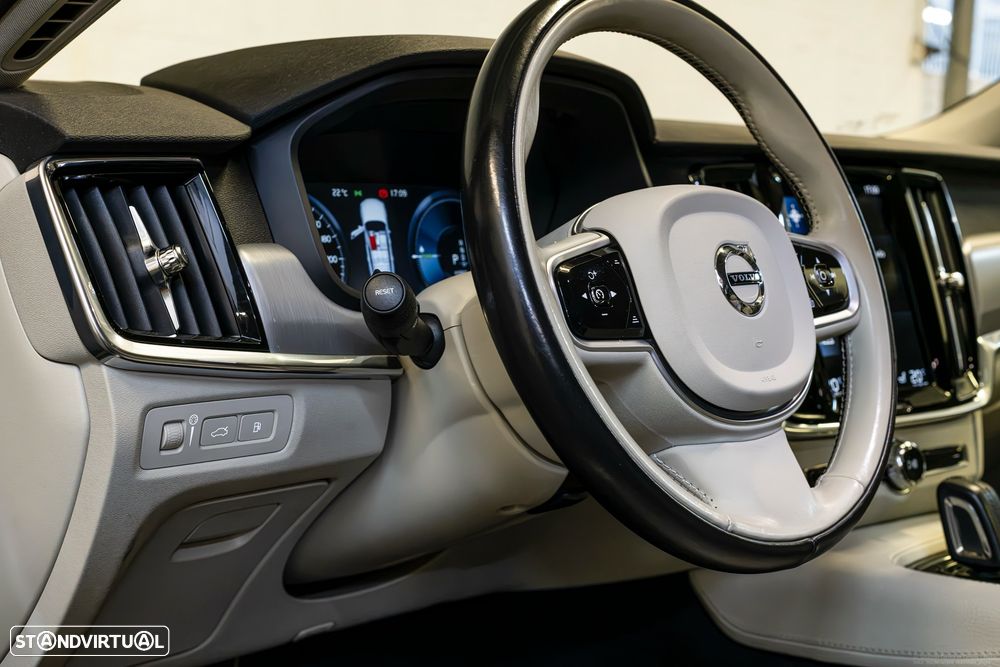 Volvo V90 T8 Recharge AWD Geartronic Inscription Expression - 13