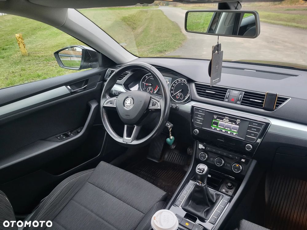 Skoda Superb 2.0 TDI 4x4 Ambition - 16