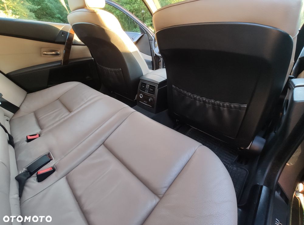 BMW Seria 5 - 11