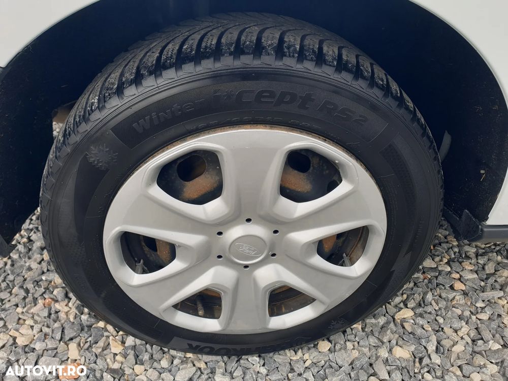 Ford Tourneo Courier - 13