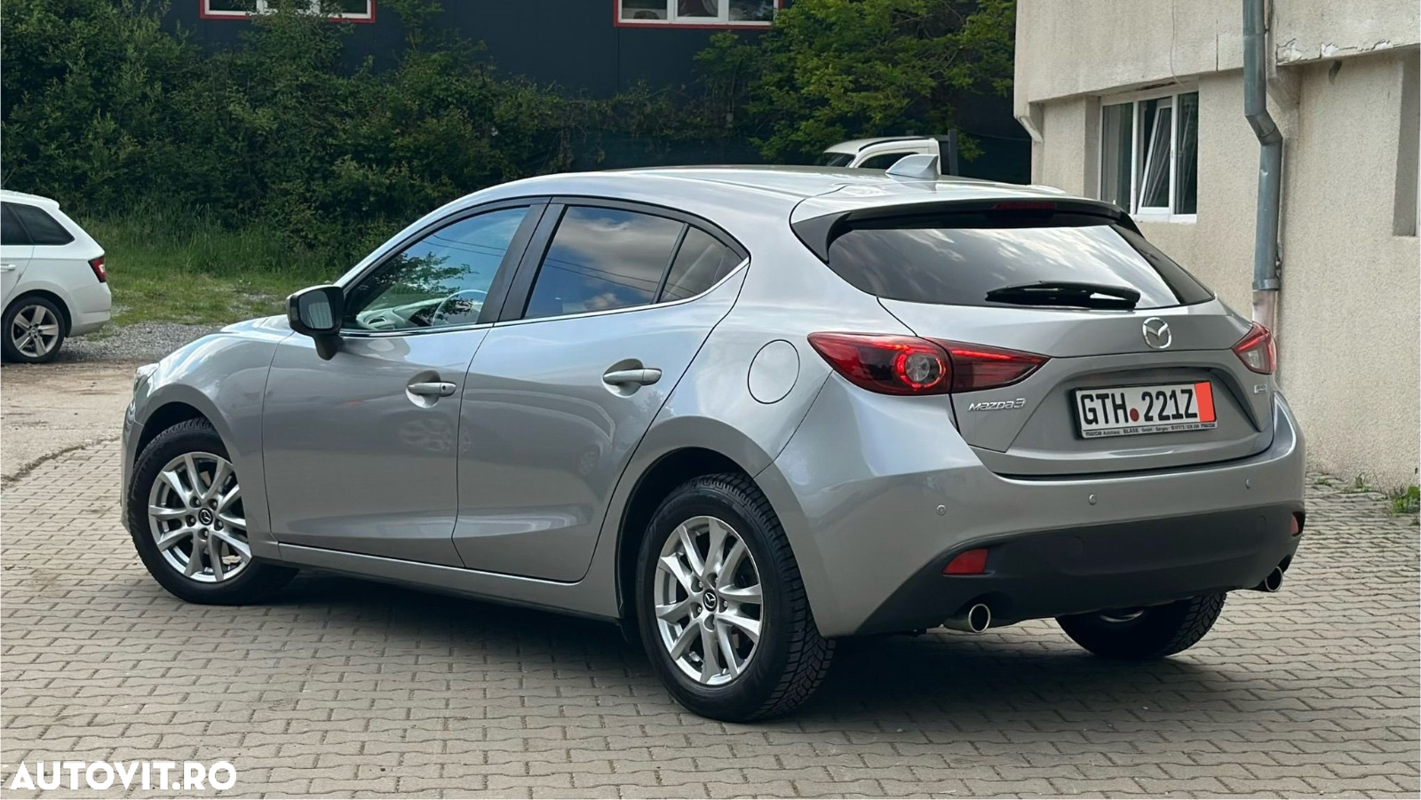 Mazda 3 SKYACTIV-G 120 Center-Line - 4
