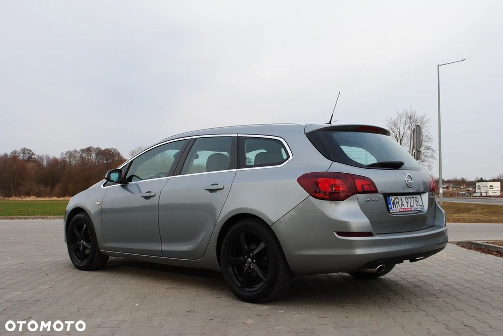 Opel Astra 1.4 Turbo Cosmo - 5