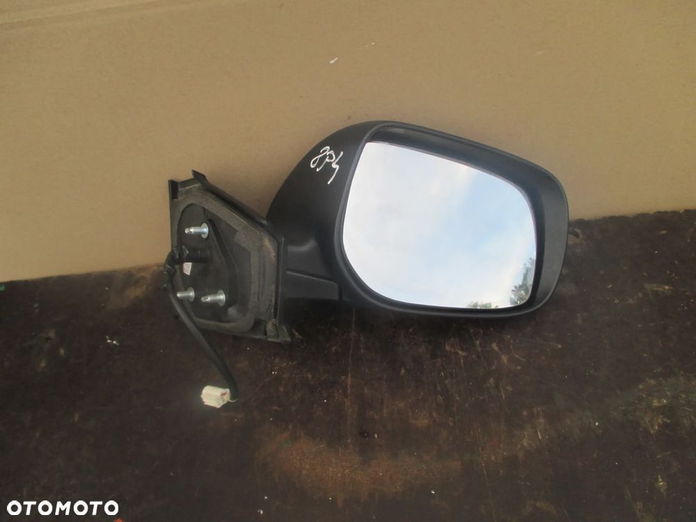 lusterko prawe Toyota Yaris II 3pin 8P4 Europa - 1