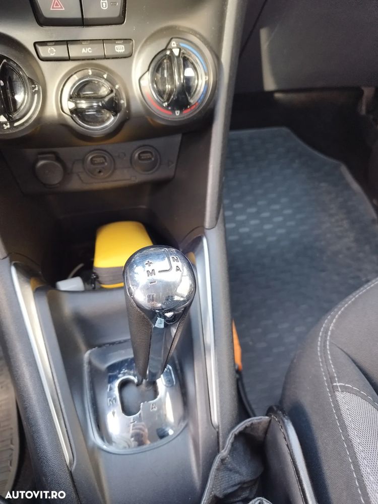 Peugeot 208 1.4 HDi FAP STT Active - 7