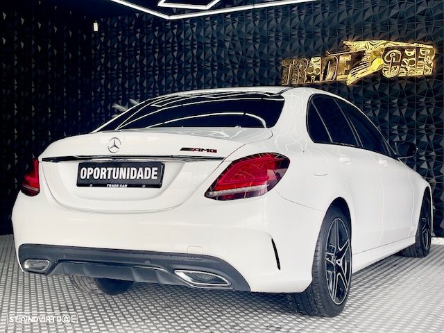 Mercedes-Benz C 220 d AMG Line - 4
