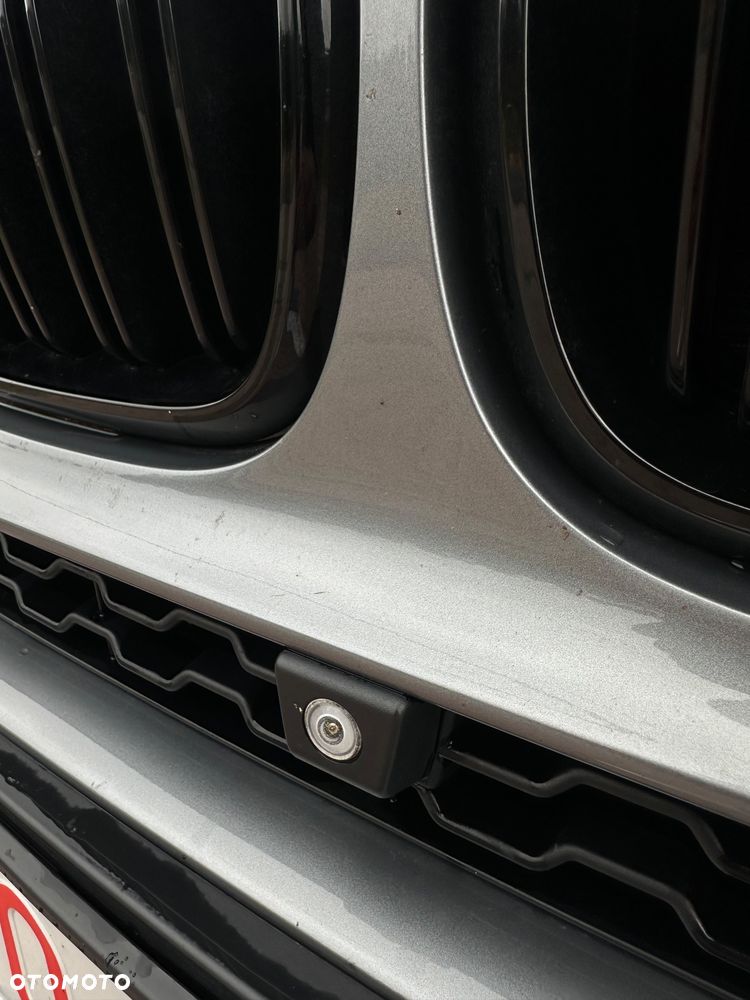BMW X6 M50d - 26