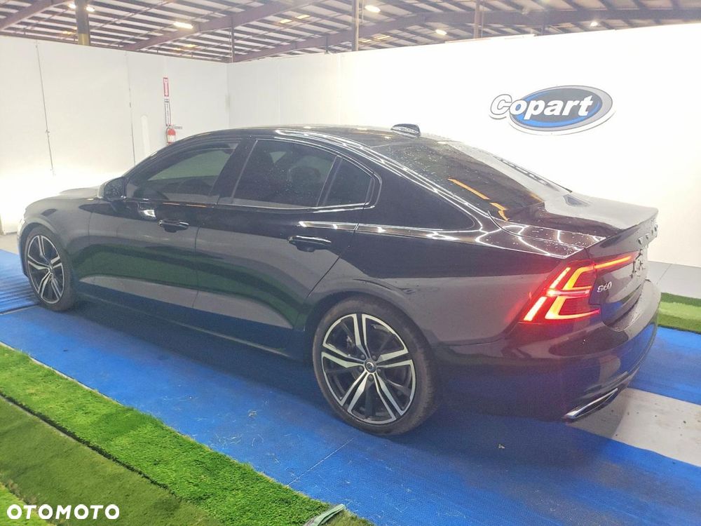 Volvo S60 T6 AWD Geartronic RDesign - 2