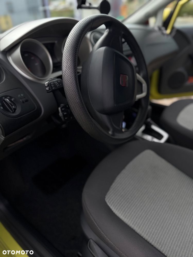 Seat Ibiza SC 1.6 16V Style DSG - 11