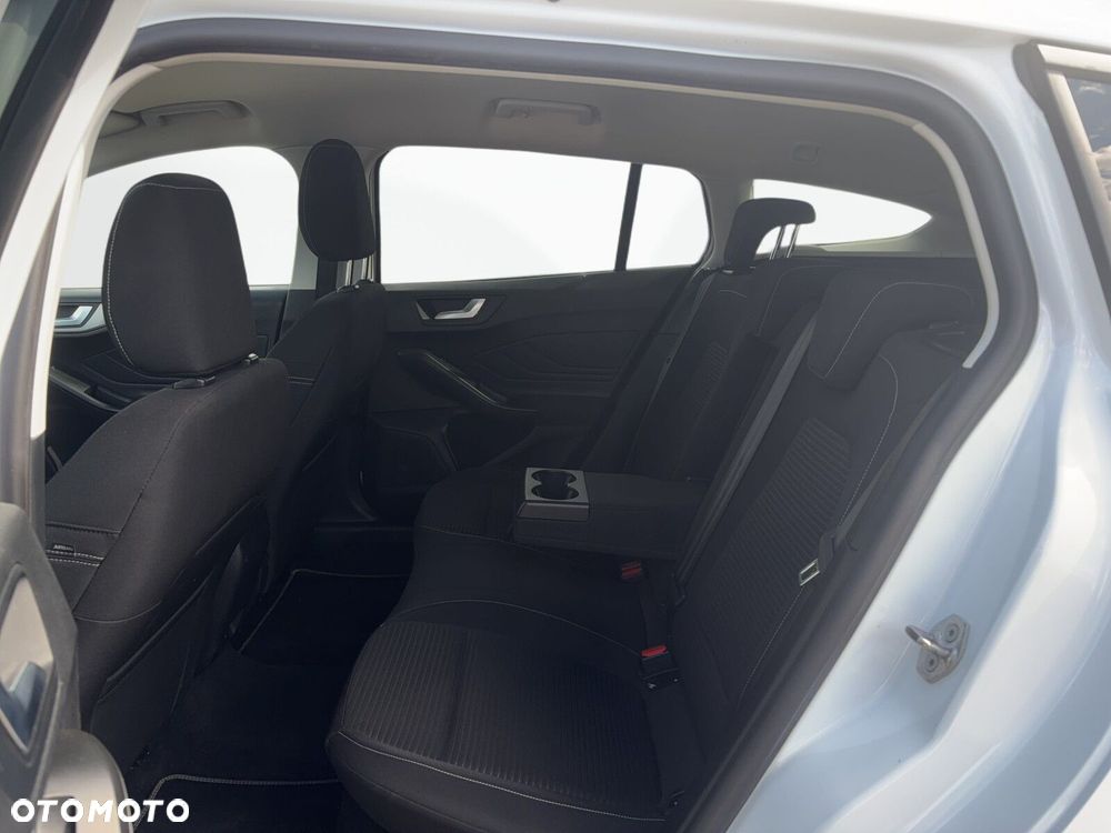 Ford Focus - 23