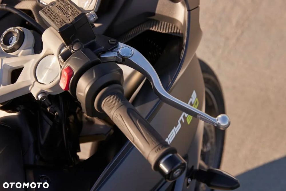 Triumph Daytona - 15