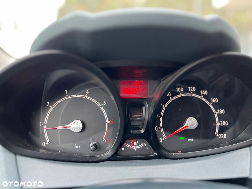 Ford Fiesta 1.6 Sport - 16