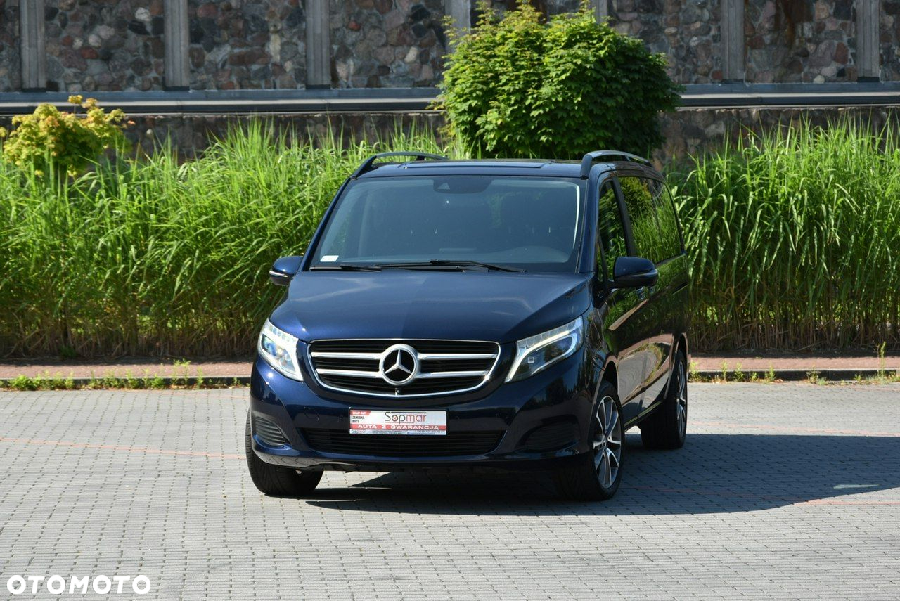 Mercedes-Benz Klasa V - 2