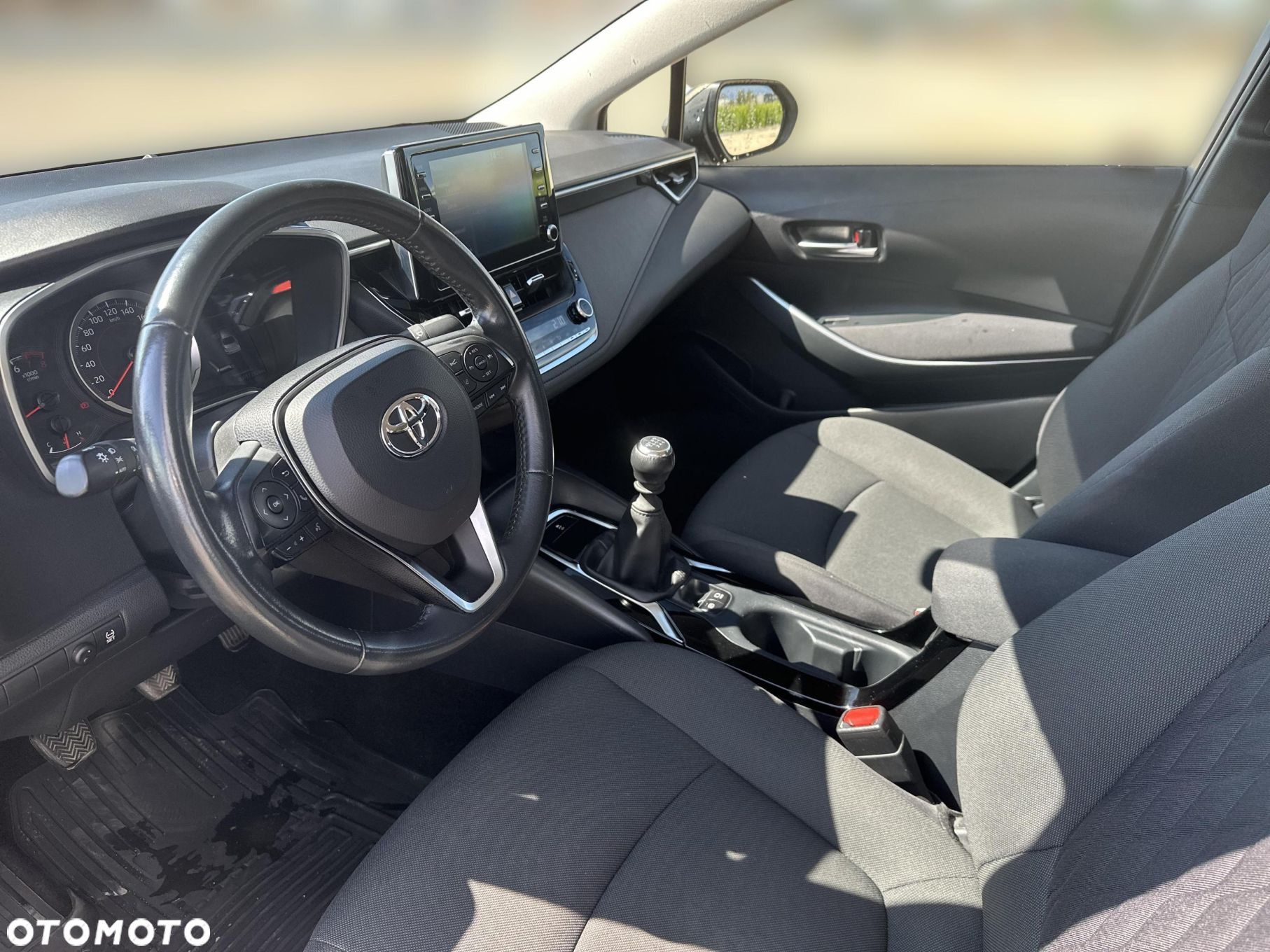 Toyota Corolla - 10