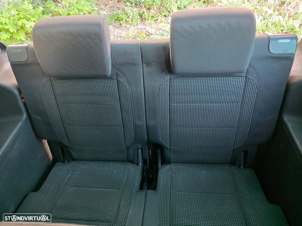 VW Touran - 16