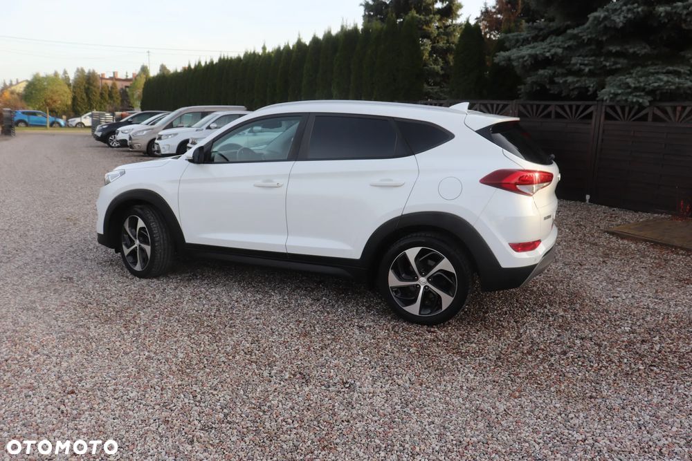 Hyundai Tucson 2.0 CRDI Comfort 4WD - 22