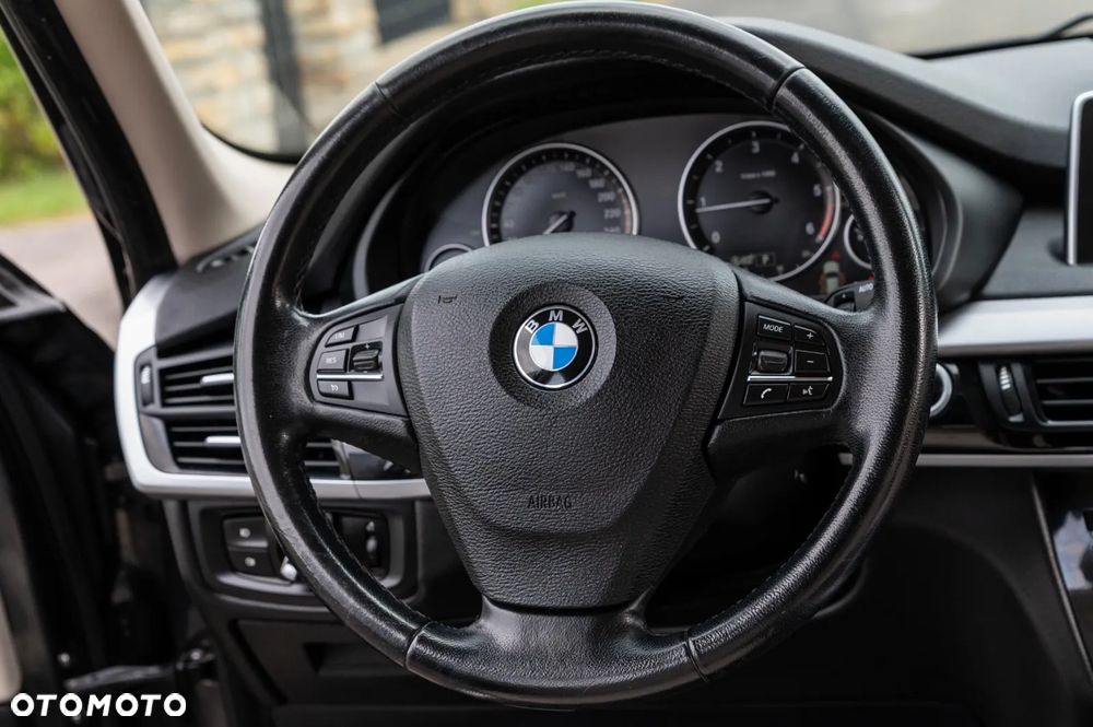 BMW X5 xDrive25d - 26