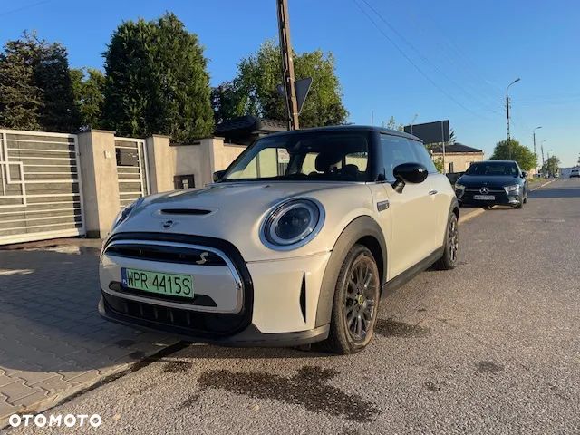 MINI Cooper SE Resolute Edition - 1