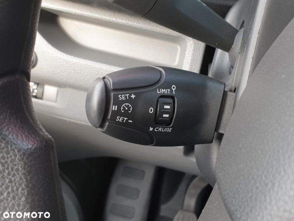 Peugeot expert - 17