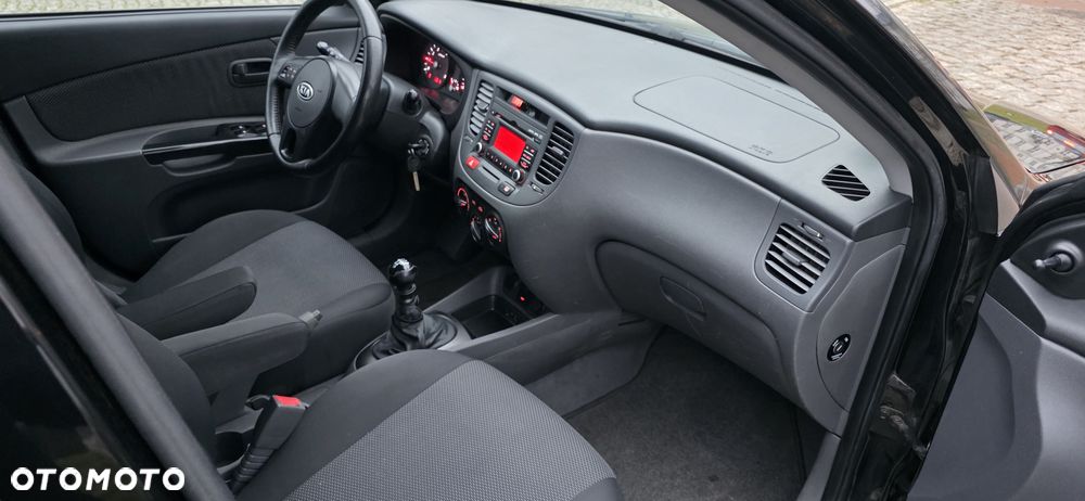 Kia Rio 1.4 Family + - 15