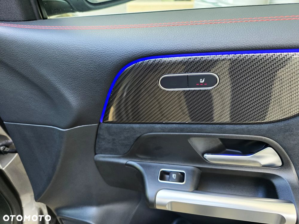 Mercedes-Benz GLB 200 AMG Line 7G-DCT - 19