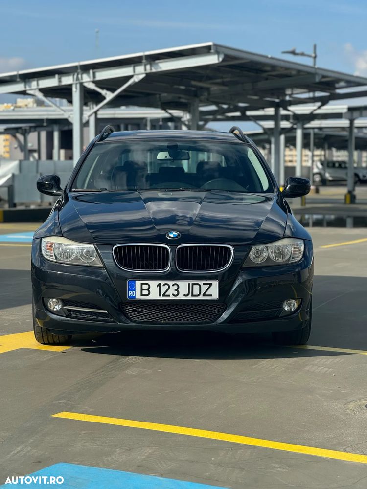 BMW Seria 3 318i Touring - 2