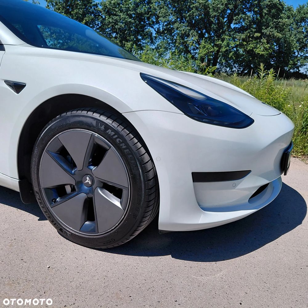 Tesla Model 3 RWD - 16