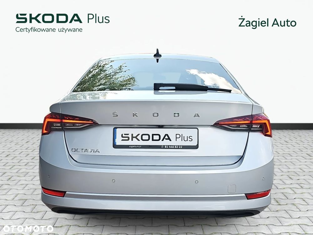Skoda Octavia 2.0 TDI Ambition DSG - 4