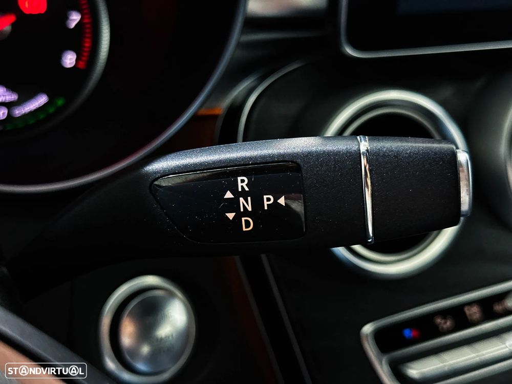 Mercedes-Benz C 350 e T 7G-TRONIC AMG Line - 40