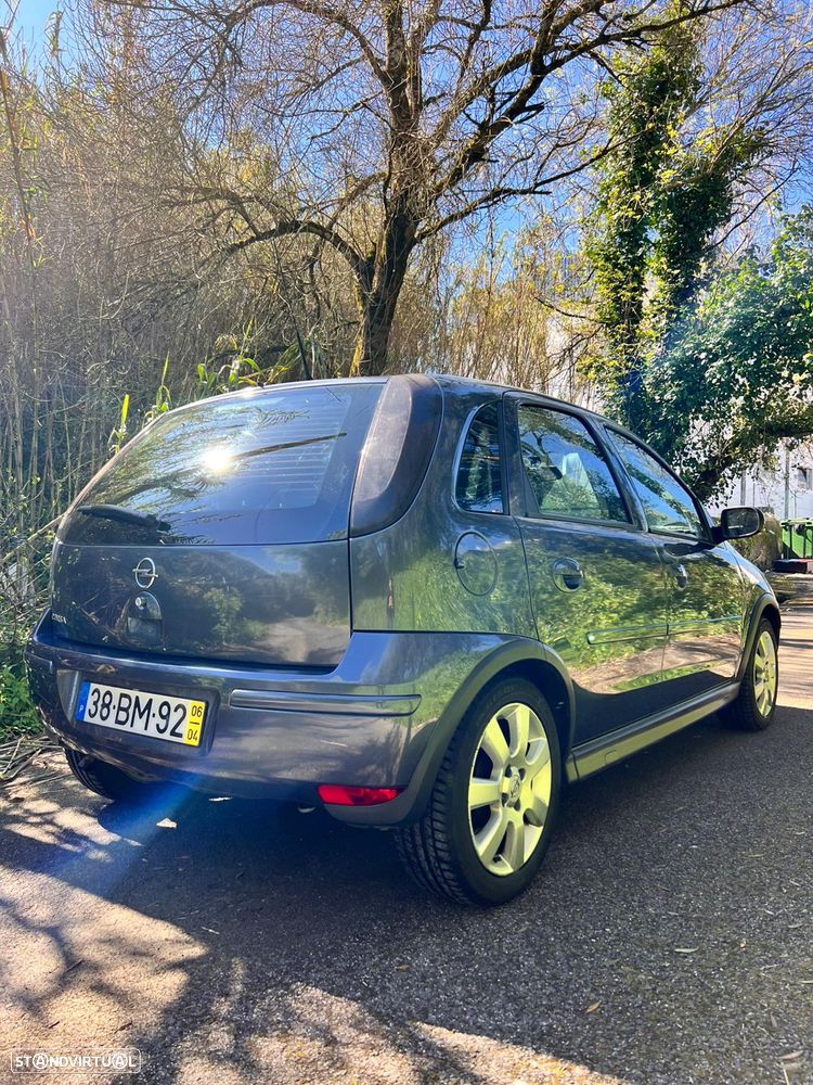 Opel Corsa 1.2 CMON - 10