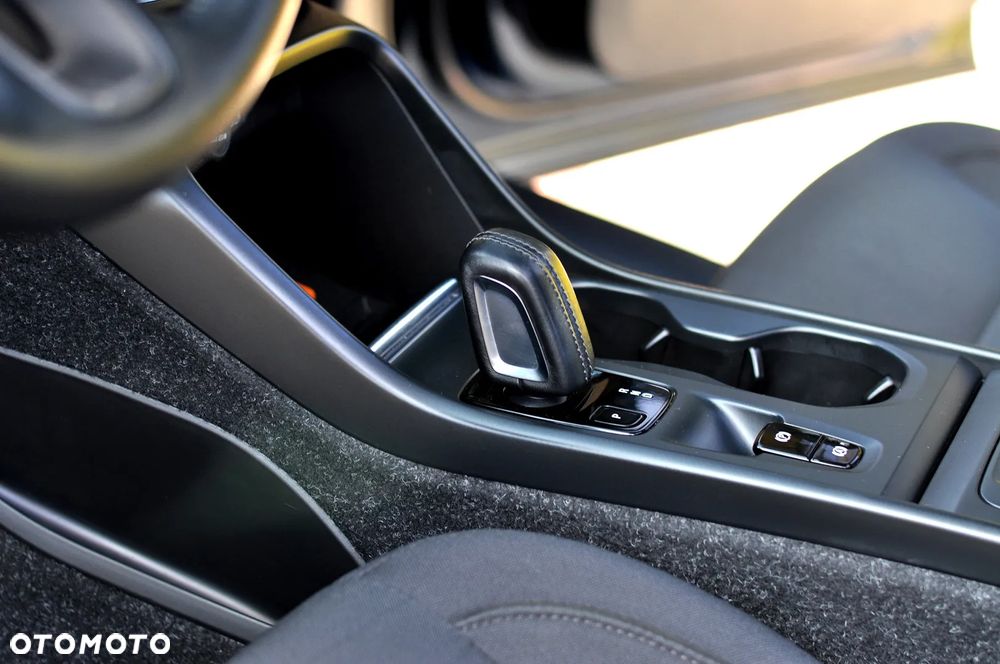 Volvo XC 40 D3 Momentum Pro - 19
