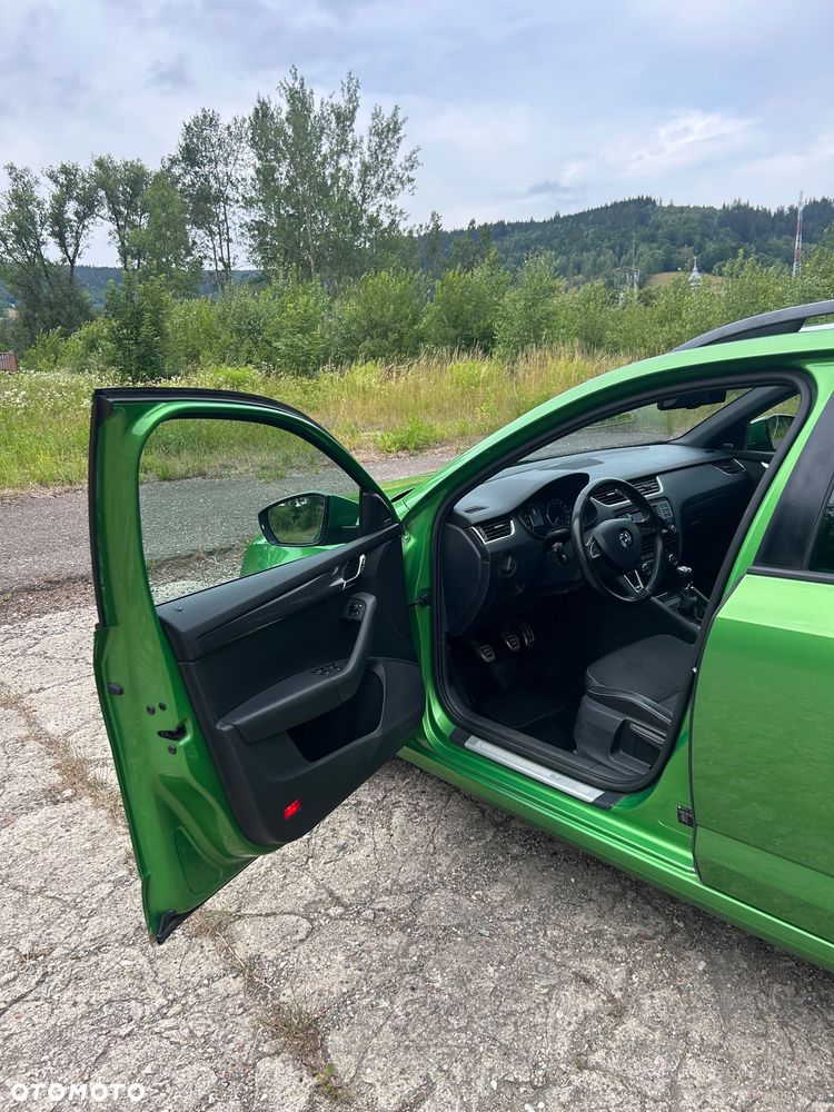Skoda Octavia 2.0 TDI RS - 25