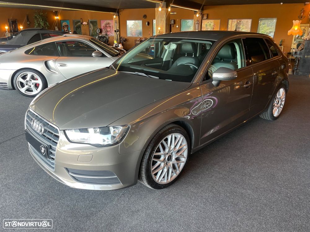 Audi A3 1.6 TDI Ambiente - 3