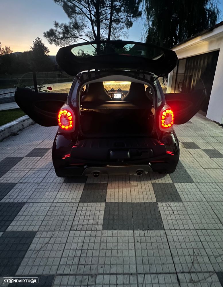 Smart Fortwo Coupé 0.9 Brabus Xclusive — fotografia 25